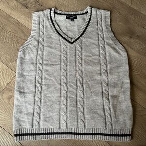 S.CHRISTINA 100% Cashmere Classic Gray Cable Knit Vest